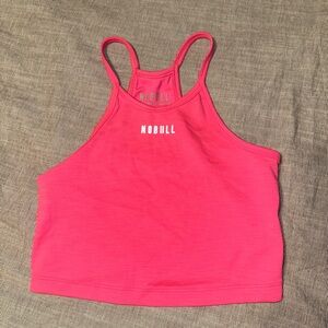 Nobull crop halter tank hot pink